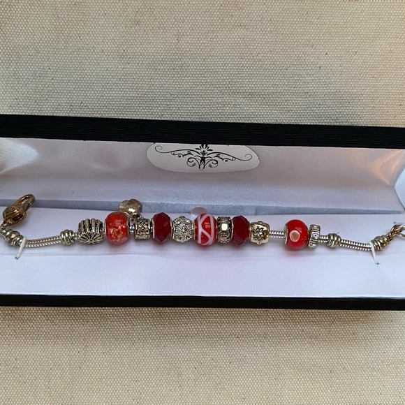 Chunky Red Glass Bead Metal Bracelet - Picture 2 of 15